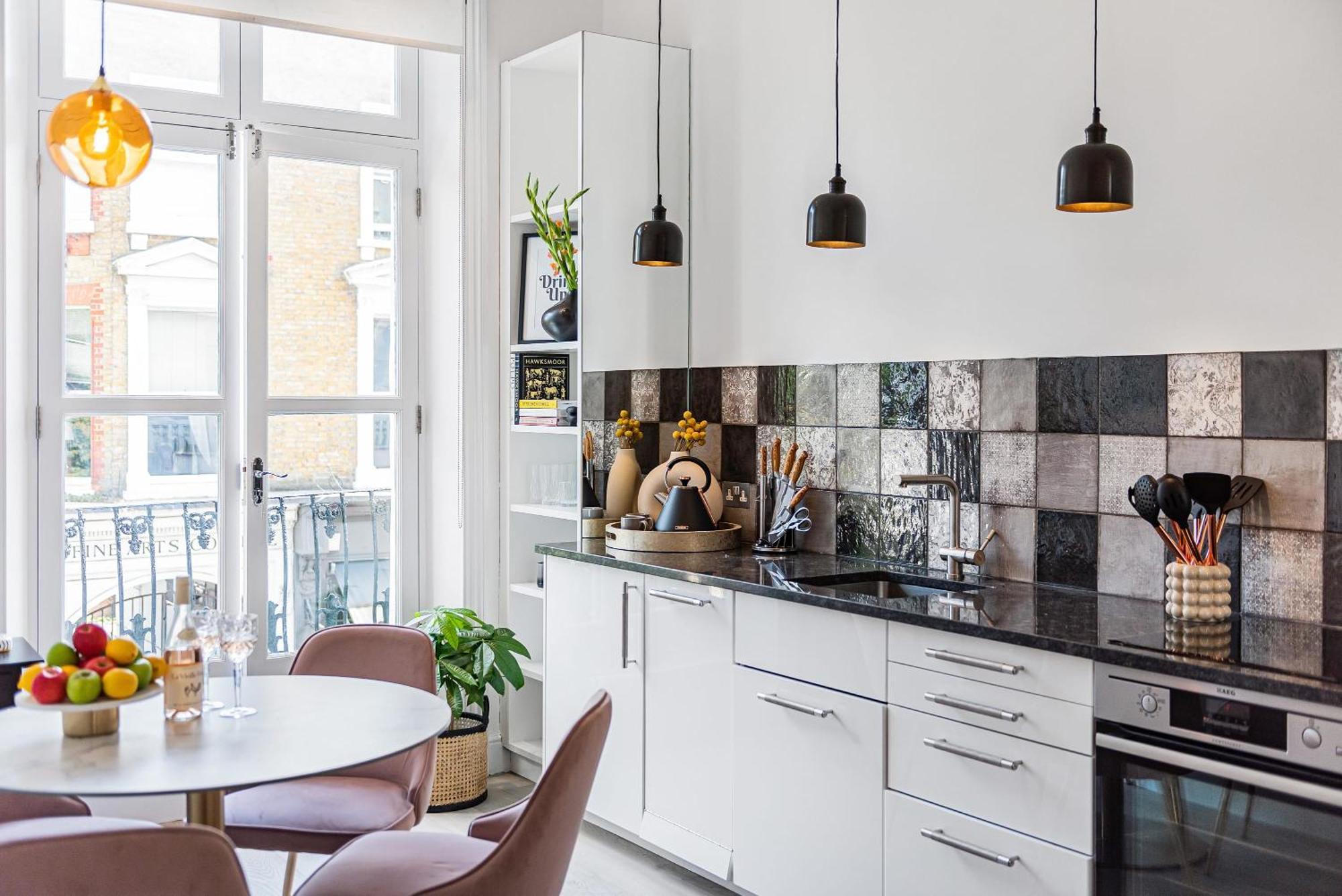 Lady On The Lane- 2 Bed Primrose Hill Londres